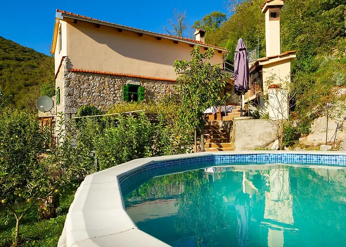 Сasa de vacaciones Woodland Retreat