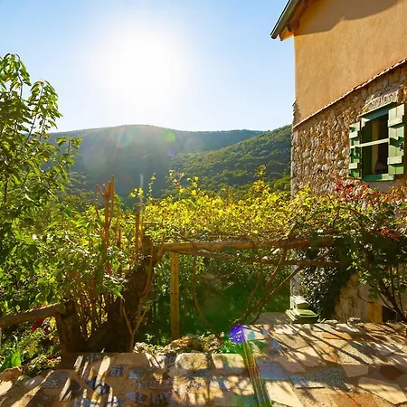 펜션 Woodland Retreat *