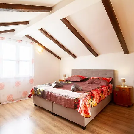 Woodland Retreat 펜션 Donji Zagon